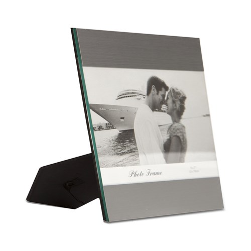 קאסט - מסגרת לתמונה ממתכת